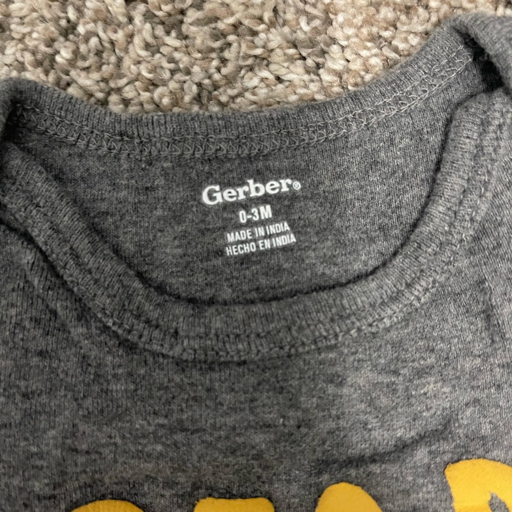 5 Animal Themed Gerber Baby Onesie Bundle - Picture 2 of 2